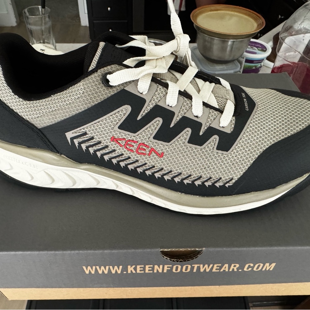 Keen Arvada safety shoes